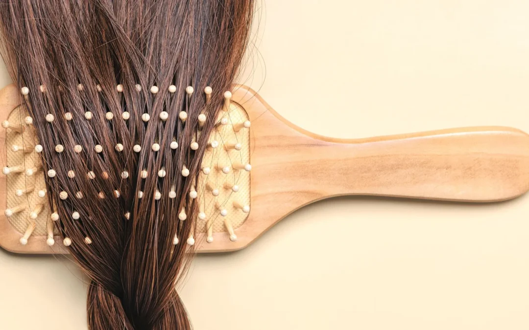 Comment nettoyer une brosse à cheveux : le guide essentiel