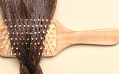 Comment nettoyer une brosse à cheveux : le guide essentiel